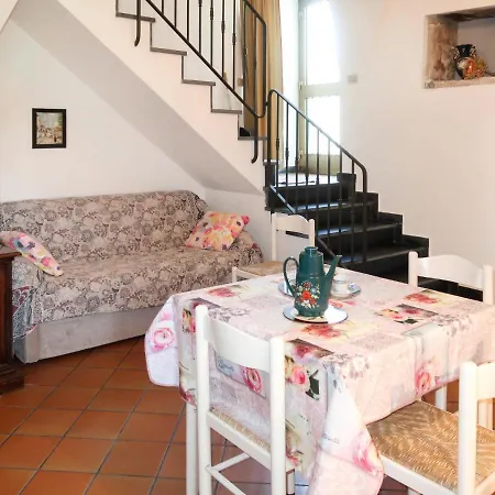 Locazione Turistica La Casa Della Nonna - Dia201 度假居 *